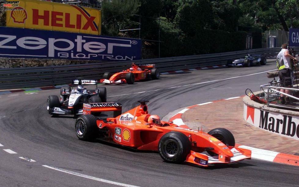 2001: David Coulthard steht auf Pole-Position, doch Michael Schumacher gewinnt den Grand Prix - auch dank des Ausfalls von Coulthards McLaren-Teamkollege Mika Häkkinen. Als Dritter holt Eddie Irvine einen von insgesamt nur zwei Podestplätzen für Jaguar in der Formel 1.