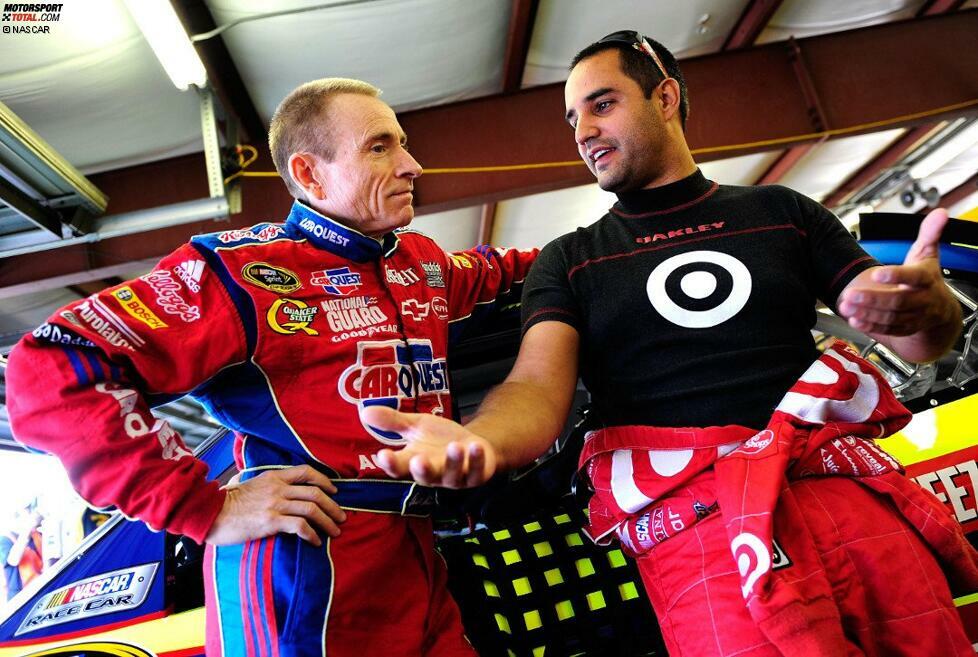 Auch die NASCAR-Stars kümmern sich um Montoya, hier Mark Martin