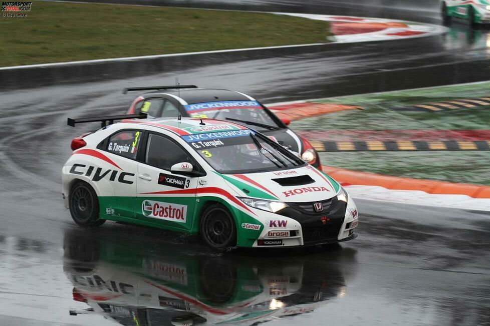 In einem spannenden Duell mit Ex-Champion Gabriele Tarquini zog Marc Basseng in Monza nur knapp den Kürzeren - um 0,087 Sekunden! Platz vier war für den deutschen WTCC-Debütanten aber trotzdem ein schöner Erfolg. Und für das Münnich-Team ein guter Auftakt in die WTCC-Saison 2013.