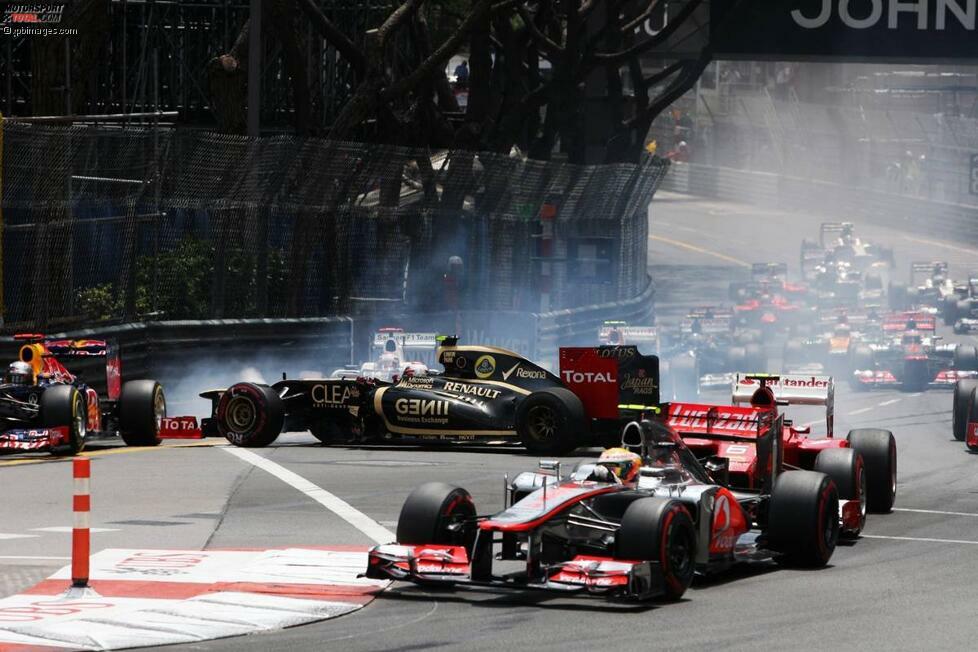 Eine der größten Mutproben des Jahres 2012: sich auf ein Rad-an-Rad-Duell mit Romain Grosjean einlassen. Beim Start in Monte Carlo etwa sorgte der Lotus-Pilot für Kleinholz. Doch Teamchef Eric Boullier gab ihm noch eine Chance, sodass Grosjean 2013 einen neuen Anlauf wagen darf.