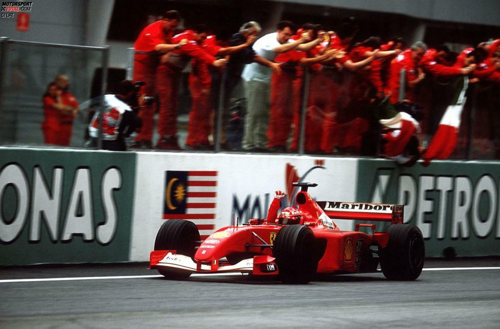 ... und Sepang 2001 gewinnt der Deutsche insgesamt sechsmal. Zwischendurch feiert er in Suzuka den ersten Ferrari-Fahrertitel seit Jody Scheckter 1979.