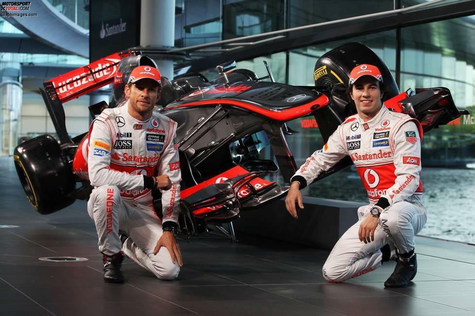 Das Jahr eins nach Lewis Hamilton: McLaren präsentiert den MP4-28 mit viel Tradition in der Fabrik in Woking - und stellt mit Sergio Perez auch einen neuen Fahrer vor. Als bekannte Größe bleibt Jenson Button an Bord.