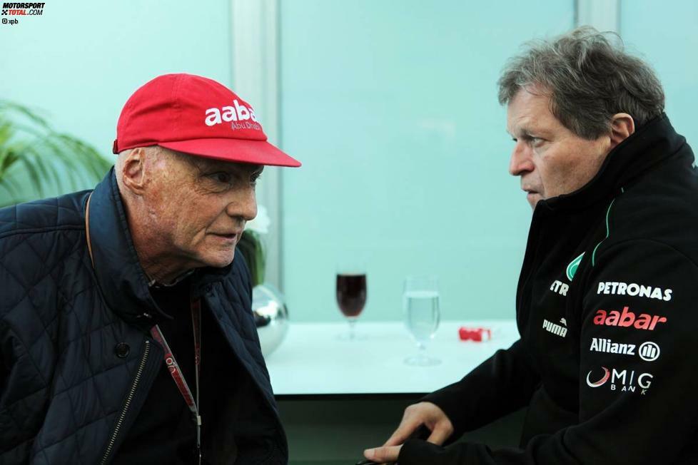 Aber nicht nur auf Fahrerseite hat sich das Team neu aufgestellt: Auch Motorsportchef Norbert Haug verlässt den Hersteller nach 22 Jahren Tätigkeit. Sein Nachfolger wird der Österreicher Toto Wolff, der zusammen mit dem neuen Aufsichtsrats-Vorsitzenden Niki Lauda frischen Wind in den Rennstall bringen soll.
