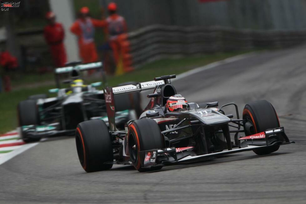 Nico gegen Nico heißt es beim Europa-Finale in Monza: Nico Hülkenberg treibt seinen Landsmann fast zur Verzweiflung. Rosberg ist eines der ersten Opfer, das den Sauber-Aufschwung der zweiten Saisonhälfte hautnah miterleben darf. Teamkollege Hamilton kann vom Kampf um Platz fünf nach seinem Aus in Q2 nur träumen und muss eingestehen: 