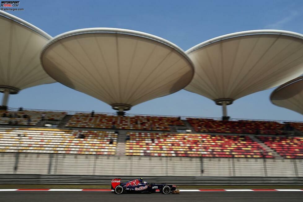 Beim Großen Preis von China erzielt Daniel Ricciardo sein bis dato bestes Formel-1-Ergebnis. Auf dem Schanghai International Circuit fährt er als Siebter ins Ziel. Schon bald zeichnet sich jedoch noch etwas viel Besseres am Horizont ab...