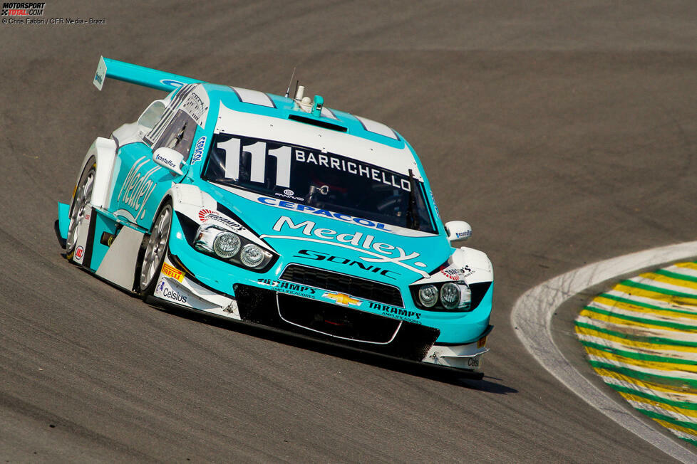 ... fährt Barrichello aber weiter Rennen. Seit Ende 2012 tritt er regelmäßig in der Stockcar-Meisterschaft seines Heimatlands Brasilien an. 2014 erringt er in der bulligen Tourenwagen-Serie sogar den Titel.