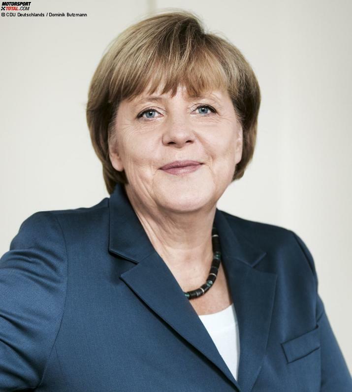 Angela Merkel (Bundesklanzlerin der Bundesrepublik Deutschland via Regierungssprecher Steffen Seibert): Wie Millionen von Deutschen waren auch die Bundeskanzlerin und die Mitglieder der Bundesregierung außerordentlich bestürzt, als sie von Michael Schumachers schweren Skiunfall erfahren haben. Wir hoffen mit Michael Schumacher und seiner Familie, dass er die Verletzungen überwinden und genesen kann. Seiner Frau, seinen Kindern und seinen Angehörigen wünschen wir in diesen schweren Stunden Kraft und Zusammenhalt.