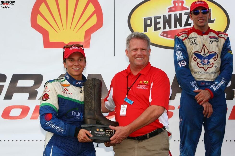 Dann folgt das so überfällige erste Podium: Es ist der 5. Oktober 2013 und de Silvestro wird in Houston Zweite hinter dem späteren IndyCar-Champion Scott Dixon (Ganassi).