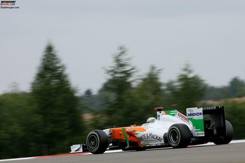 November 2011: Zwei sechste Plätze am Nürburgring und in Interlagos sowie insgesamt 42 Punkte machen Adrian Sutil in der Endabrechnung zum Neuntplatzierten in der Fahrerwertung.