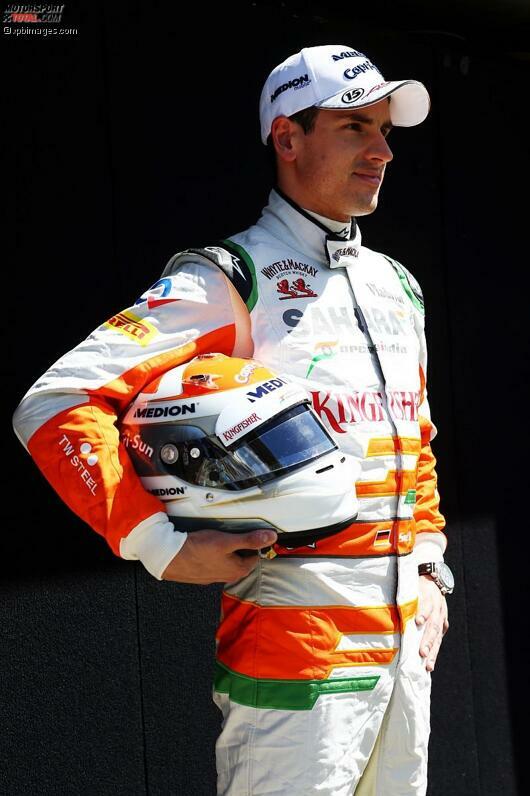 März 2013: Wieder ein Grand-Prix-Pilot. Nach einem Jahr ohne Formel-1-Cockpit ist Adrian Sutil wieder da. Erneut posiert er als Stammfahrer für das obligatorische Auftaktfoto in Melbourne.