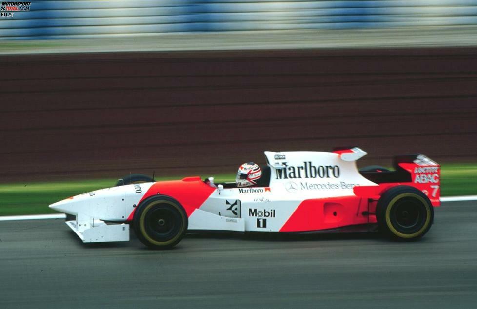 1993 wechselte Mansell in die US-amerikanische CART-Serie, wo er gleich im ersten Jahr Meister wurde. Später kehrte er noch einmal in die Formel 1 zurück, doch das zweite Kapitel seiner Karriere endete dort wenig ruhmreich. 1995 passte der nicht mehr ganz durchtrainierte Mansell zunächst nicht ins Cockpit seines McLaren. Nachdem dieses umgebaut wurde, warf er nach nur zwei Rennen die Brocken hin.