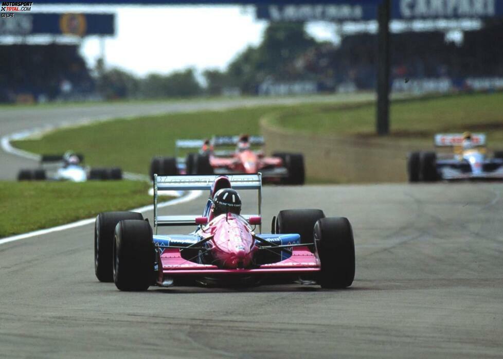 Platz 11: Damon Hill, 115 Grands Prix. Der Sohn des früheren Weltmeisters Graham Hill stieg 1992 beim damaligen Hinterbänkler-Team Brabham in die Formel 1, galt aber nicht als großes Talent. Auch nach seinem überraschenden Wechsel zu Williams konnte sich Hill nicht in Szene setzen und blieb gegen seinen ersten Teamkollegen Alain Prost blass.