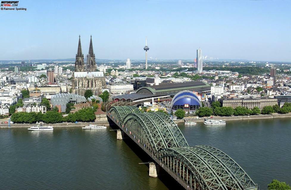 5. Ruhrpott. Aber auch das Rheinland rund um Köln und Düsseldorf. Wir haben dort so viele große Städte nebeneinander, dass man immer etwas unternehmen kann. Dort findest du alles.