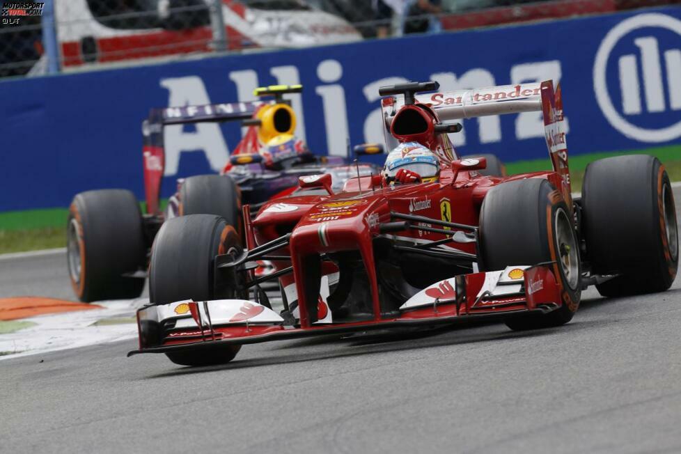 ... aber der zweite ist inzwischen selbst auf Hochgeschwindigkeits-Strecken, einst Adrian Neweys Kryptonit, unschlagbar: Sebastian Vettel gewinnt fünf Jahre nach dem 