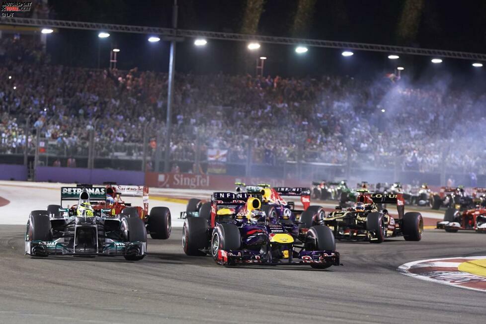 Sieger beim Nachtrennen: natürlich wieder Sebastian Vettel. Rosberg kann nur auf den ersten Metern die Nase ein bisschen reinhalten, danach ist der dreimalige Weltmeister eine Klasse für sich. Nicht einmal das Mercedes-Safety-Car kann für Unruhe sorgen.
