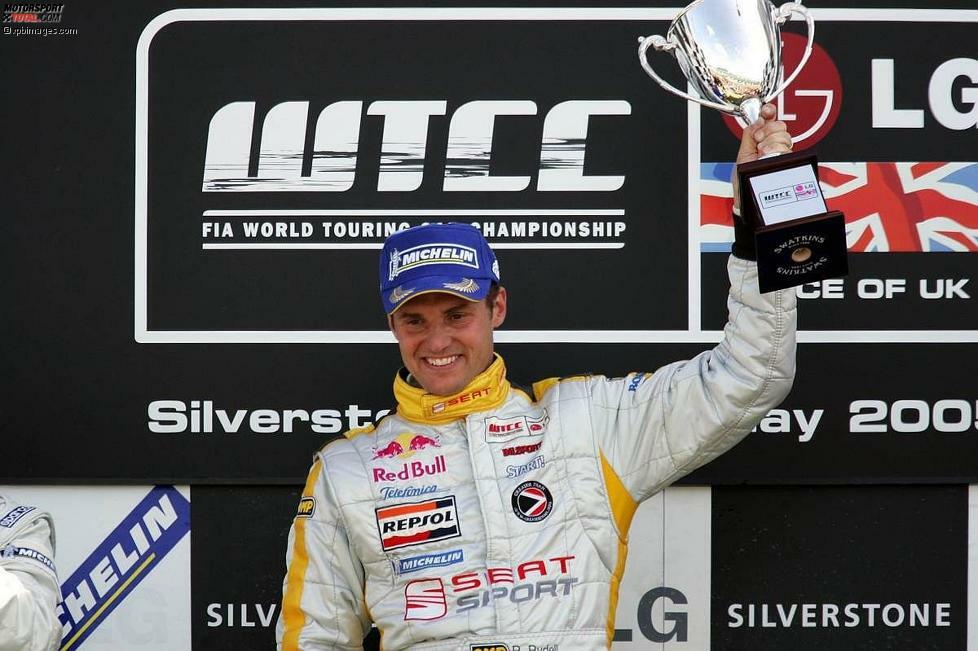 15. Mai 2005: Rickard Rydell (Schweden) macht SEAT zu einer siegreichen Marke, als er beim WTCC-Rennwochenende in Silverstone gewinnt. Es ist der sechste Lauf des Jahres.