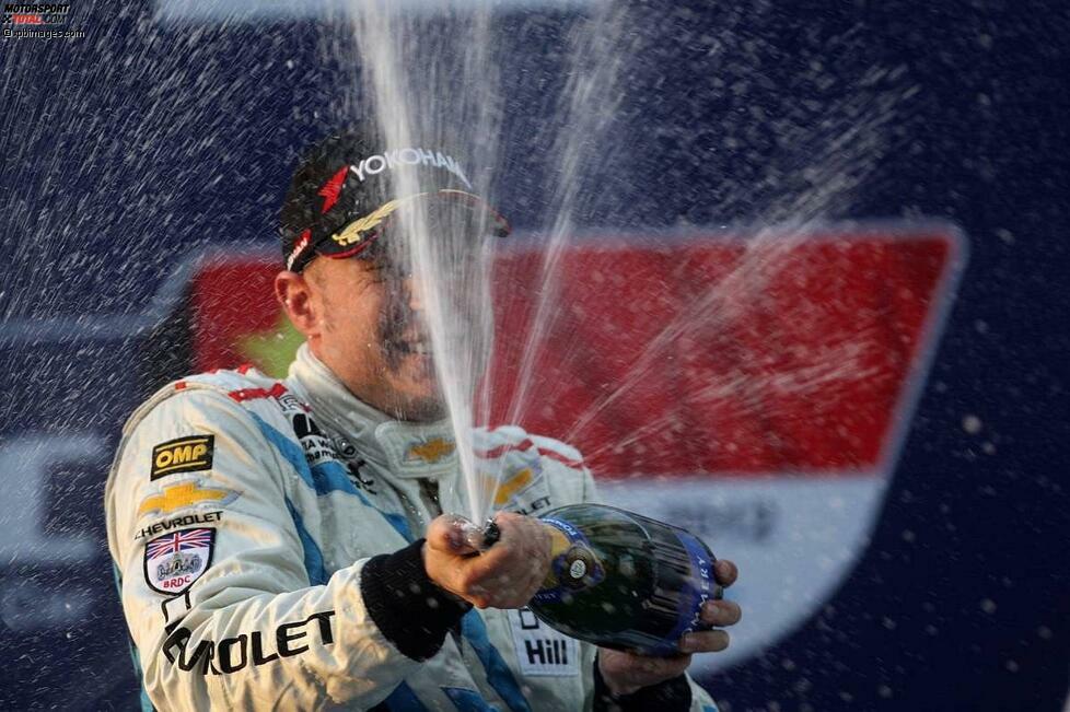 Die meisten Hattricks (Pole-Position, Sieg, schnellste Runde) und sämtliche Führungsrunden: Rob Huff (5) vor Alain Menu (4) und Yvan Muller (4)