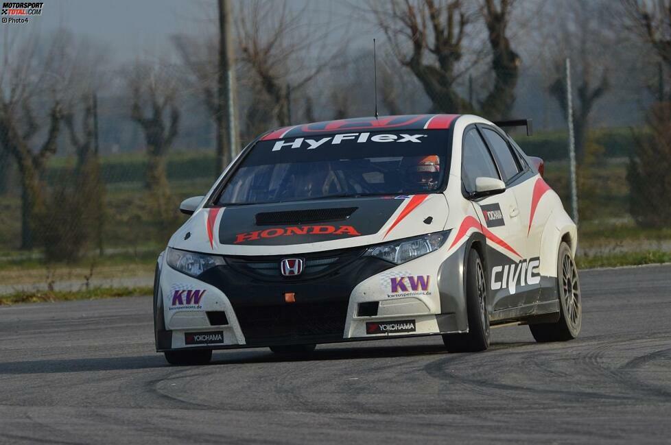 Neues Auto auch bei Norbert Michelisz. In Cremona fährt er erstmals den Honda Civic, den das Zengö-Team auf Kundenbasis einsetzt. Zunächst sitzt Michelisz aber noch in der modifizierten Vorjahres-Version des Autos.