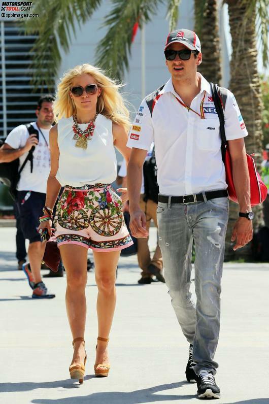 Jennifer Becks mit ihrem Liebsten Adrian Sutil. Der klagt über das Gewichtsreglement in der Formel 1 - und verzichtet als einer der schwersten Fahrer im Feld trotz Wüstenhitze auf eine Trinkflasche im Rennen. 