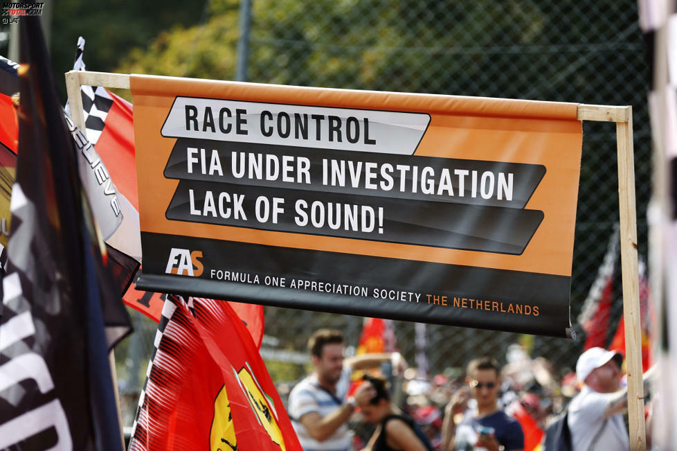 Für diese Fans aus den Niederlanden ist die FIA sogar 
