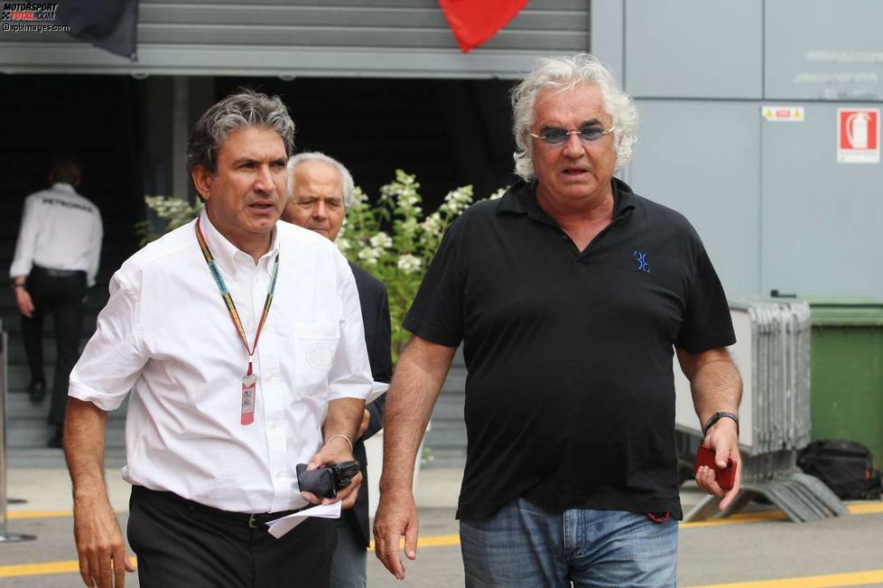 Und dieser Herr soll es reparieren: Flavio Briatore, in Ungnade gefallener Parade-Showman der Formel 1, im Gespräch mit Bernie Ecclestones rechter Hand Pasquale Lattuneddu. Oder soll Briatore nur den kanadischen Milliardär Lawrence Stroll davon überzeugen, in Lotus statt in Sauber zu investieren, um Sauber pleite gehen zu lassen? Um Verschwörungstheorien war die Formel 1 noch nie verlegen.