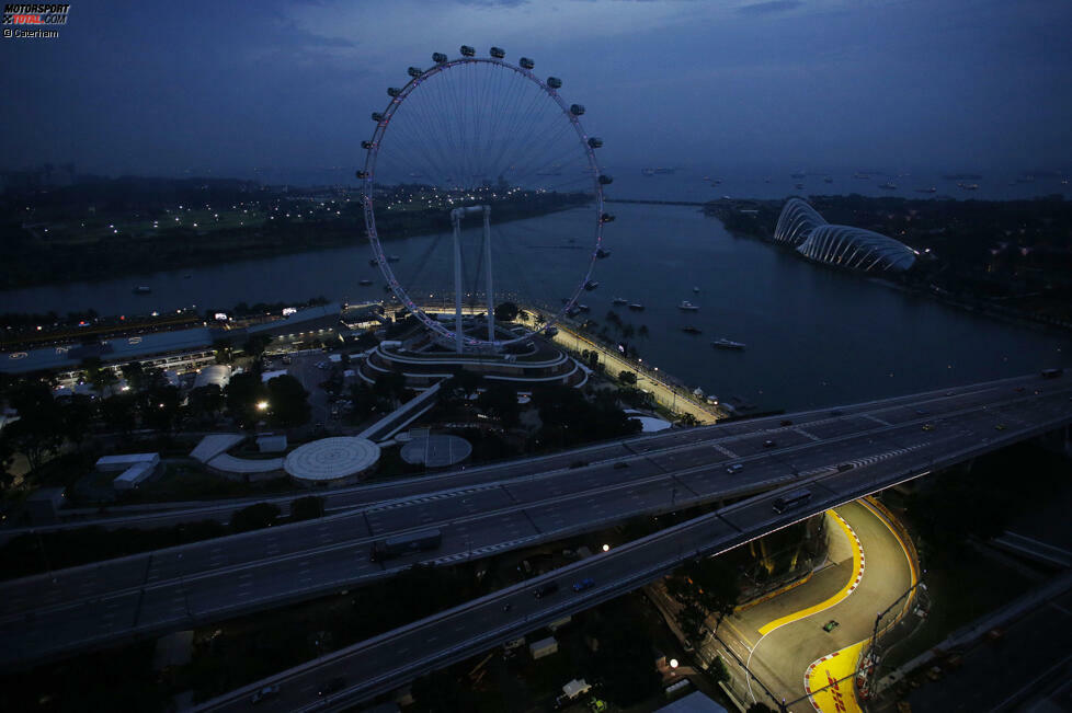 Singapur, das ist der Grand Prix der tollen Bilder. Und der Grand Prix mit dem Riesenrad: Der 