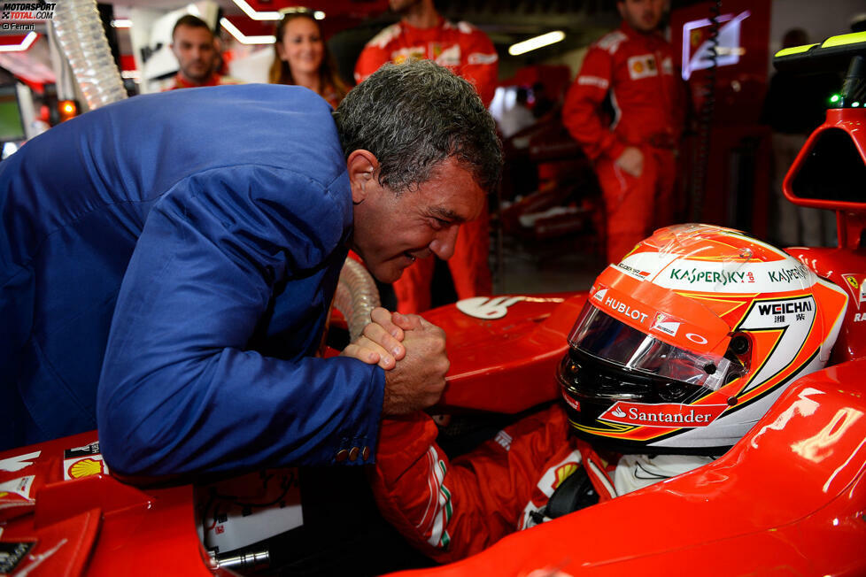 Spanier unter sich: Hollywood-Superstar Antonio Banderas wünscht Fernando Alonso alles Gute für das Rennen. 