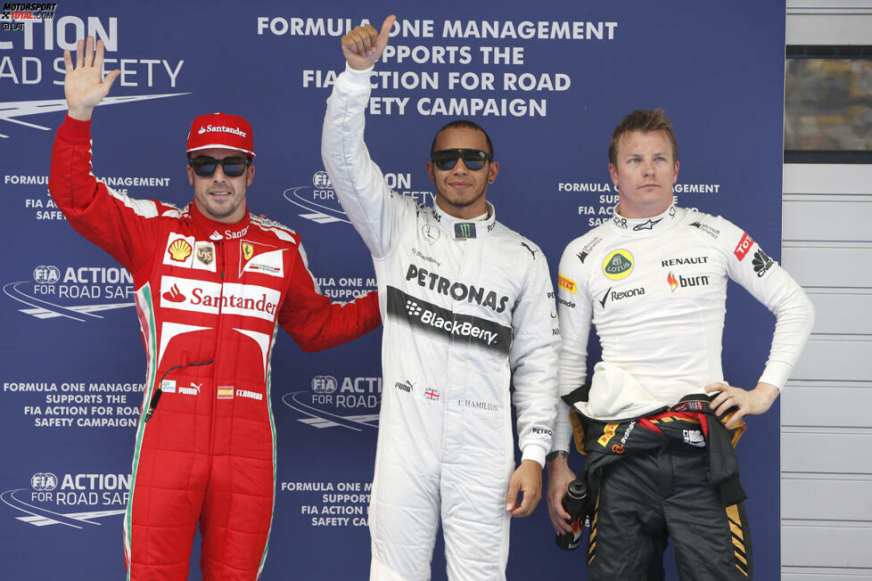 Im Qualifying sichert sich Lewis Hamilton vor Kimi Räikkönen und Fernando Alonso die Pole-Position. Zum ersten Mal steht der Brite in einem Werks-Silberpfeil auf dem ersten Startplatz. Besonders ermutigend: In jedem Segment benötigt er nur einen Satz weiche Pirellis, spart damit Reifen für das Rennen auf. So ökonomisch kommt sonst niemand durch das Qualifying. Teamkollege Nico Rosberg vergibt die mögliche erste Startreihe mit einem Fahrfehler und wird Vierter.