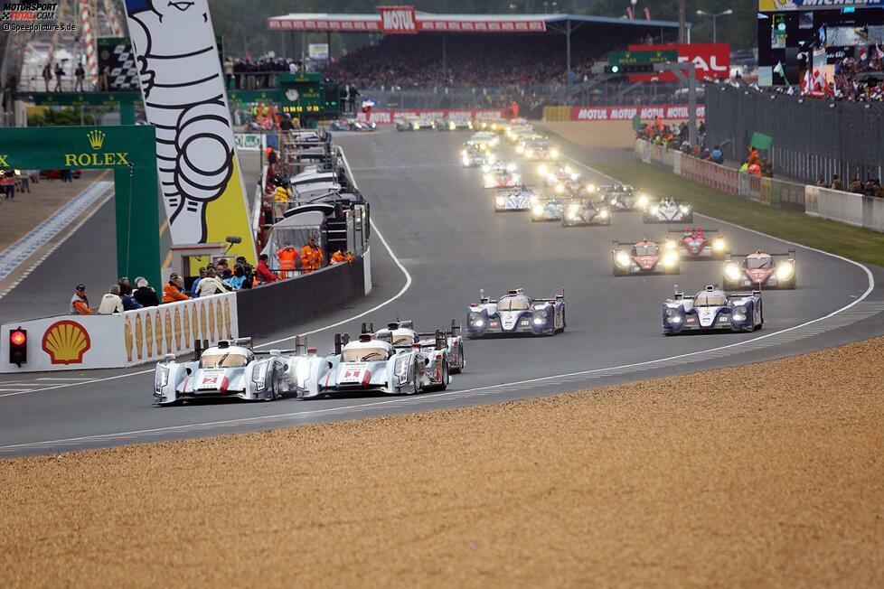 In der LMP1-Klasse war Audi schneller als Toyota, aber die Japaner hielten lange Zeit wegen effizienterer Fahrweise überraschend gut mit.