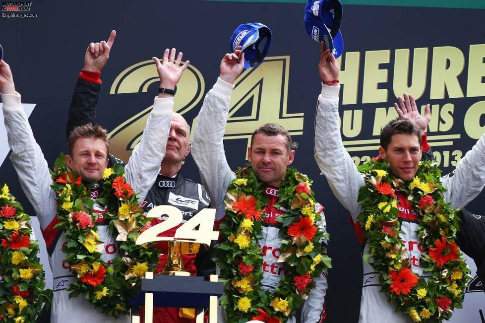 Hinter Kristensen, Allan McNish, Loic Duval und Audi-Sportchef Wolfgang Ullrich lagen damals bewegende Momente. Der Jubel auf dem Podest fiel verhalten aus, denn über das Rennen hatte sich ein dunkler Schatten gelegt.