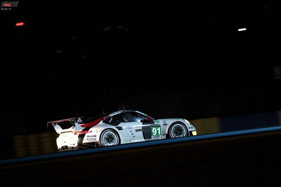 Ohne Probleme und Zwischenfälle kamen die beiden Werks-911er in der GTE-Pro-Klasse durch: Porsche-Doppelerfolg in Le Mans.