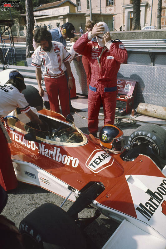 Weil es 1975 in Spanien zuvor wieder einen schlimmen Unfall gegeben hat, legen die Veranstalter in Monaco besonderen Wert auf höchste Sicherheit und lassen die Autos erstmals versetzt starten. Für Emerson Fittipaldi ungewohnt - heute längst Standard.