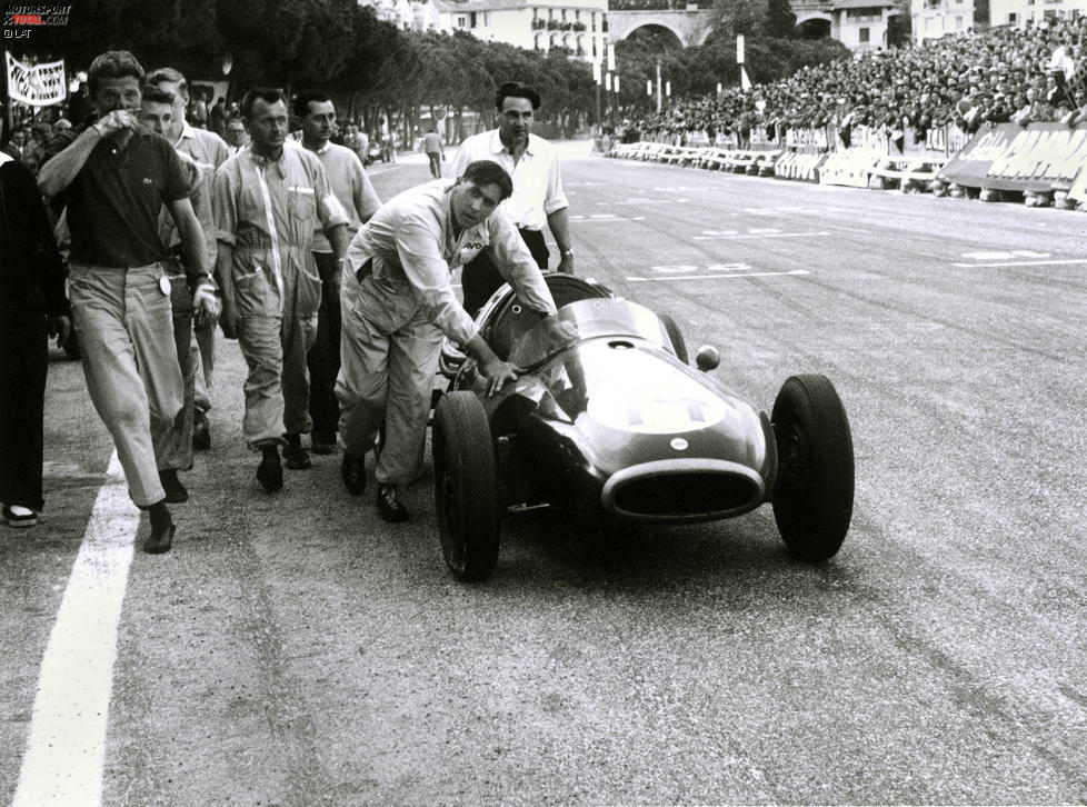 Kurios wird es 1957: Jack Brabham, erstmals im neu konzipierten Cooper T43 unterwegs, muss sein Auto über die Ziellinie schieben, da ihm der Treibstoff ausgeht. Brabham wird noch als Sechster gewertet. Den Sieg schnappt sich Juan Manuel Fangio.