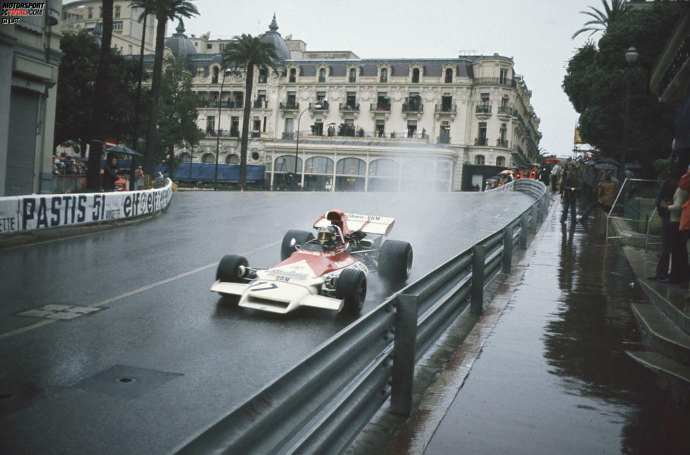 Ausgerechnet auf einem der anspruchsvollsten Kurse der Formel 1 gewinnt der Franzose Jean-Pierre Beltoise 1972 in einem nicht besonders konkurrenzfähigen BRM seinen ersten und einzigen Grand Prix. Erst 1996 soll ihm sein Landsmann Olivier Panis dieses Kunststück nachmachen.