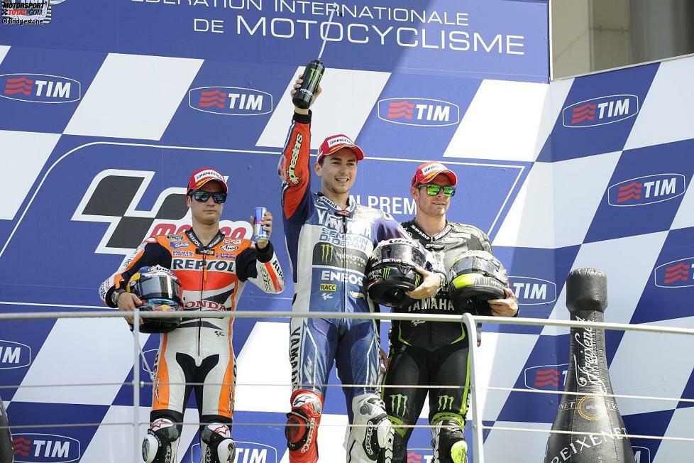 Und auch beim Italien-Grand-Prix in Mugello stand der Brite auf dem Podium. Mit Platz drei steigerte Crutchlow seinen Marktwert. Wie im Vorjahr war Crutchlows Zukunft zu diesem Zeitpunkt ein bestimmendes Thema im MotoGP-Paddock.