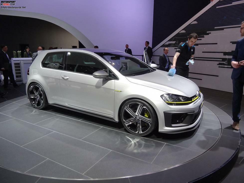 Doch alle Beteiligten wollen darum kämpfen, dass der Golf R400 den Sprung von der Studie zum Produkt schafft.