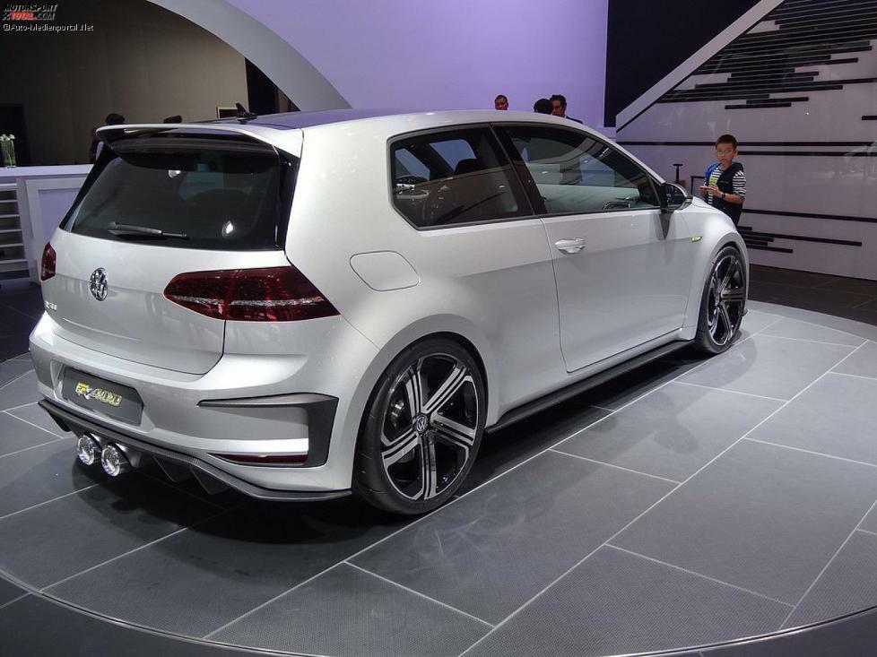 ...der auch in die Augen der chinesischen Besucher ein Leuchten zauberte: der Golf R400. 