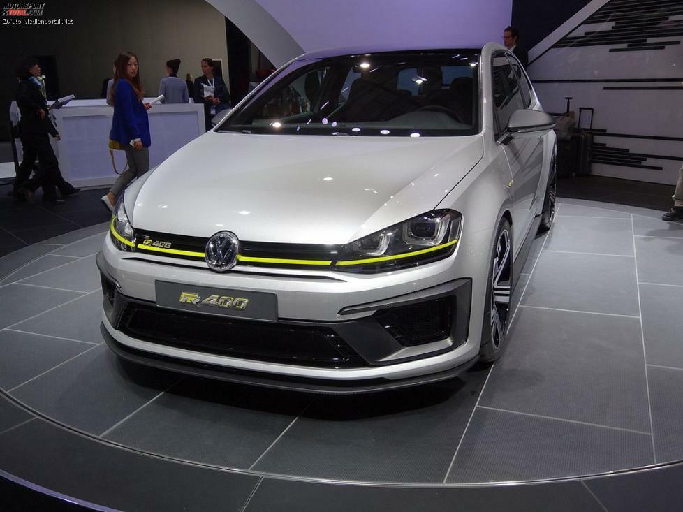 Ganz zu unrecht am Rande des Geschehens auf dem Volkswagen-Messestand bei der Auto-China 2014 in Peking stand ein Golf...
