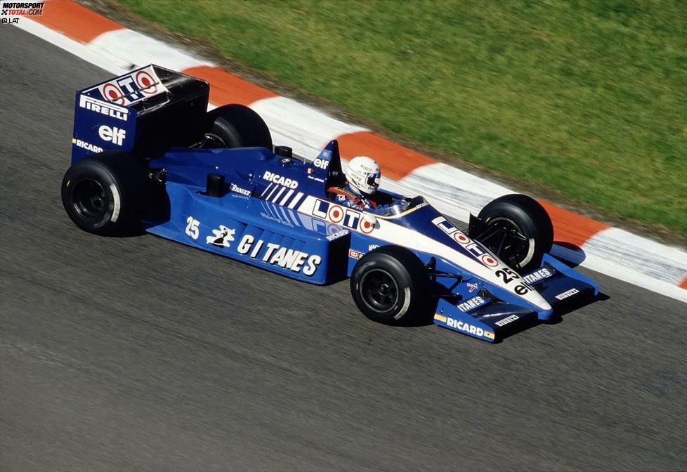 ... 1986 mit Ligier in die Formel 1 zurück. Mit dem Renault-Motor im Heck des JS27 fährt der Franzose sechsmal in die Punkteränge und wird unterm Strich WM-Zehnter.