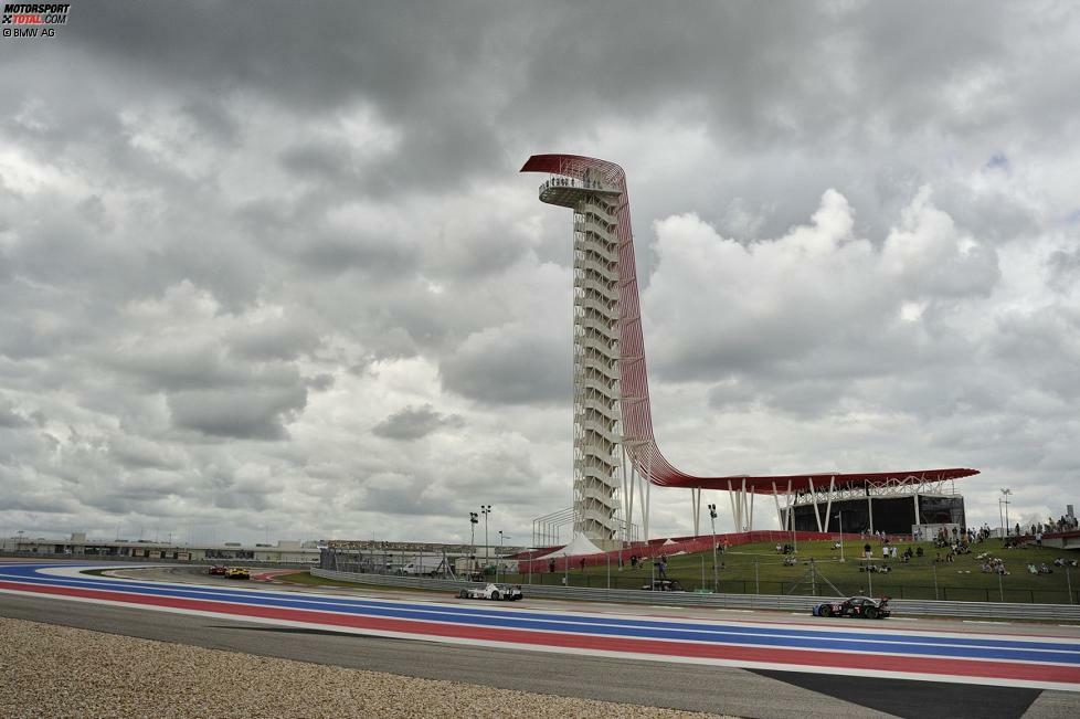 Der vorletzte Lauf der USCC-Saison fand auf dem spektakulären Circuit of the Americas in Austin statt. Nach einigen Veränderungen an der Balance of Performance, die unter anderem ein um 25 Kilogramm höheres Gewicht für die beiden BMW Z4 GTLM zur Folge hatte, ging RLL mit niedrigen Erwartungen an den Start. Diese Vorahnung sollte sich bewahrheiten: Im Qualifying standen lediglich die Plätze sechs (55) und sieben (56) zu Buche. Im Rennen kamen die BMW-Piloten auf denselben Positionen ins Ziel, allerdings in umgekehrter Reihenfolge.