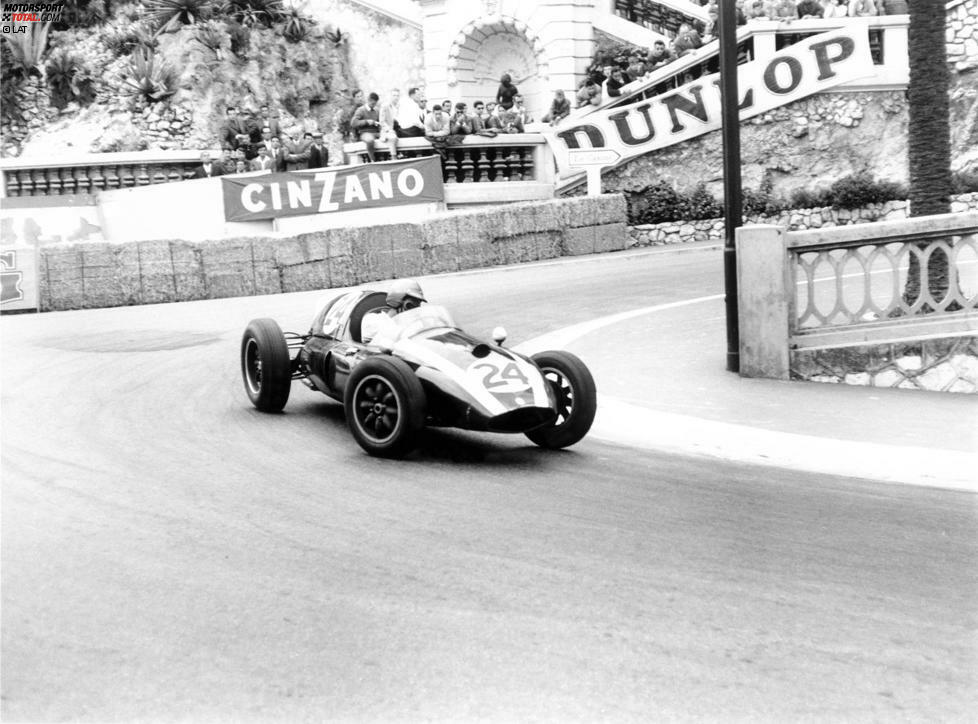 Die Formel 1 eroberte Brabham im zweiten Anlauf: 1959 stand er beim Auftaktrennen in Monaco nicht nur zum ersten Mal auf dem Podium, er holte auch gleich seinen ersten Grand-Prix-Erfolg. Am Ende des Jahres war es ausgerechnet der hilfreiche Autobahn-Überholer Brooks, dem er den WM-Titel vor der Nase wegschnappte.