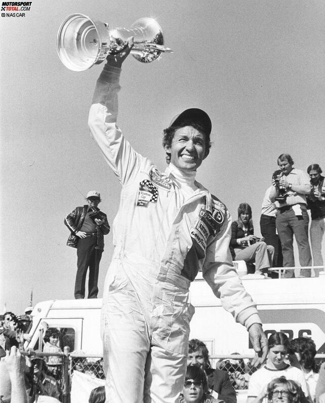 1974 das gleiche Bild: Richard Petty dominiert die NASCAR ...