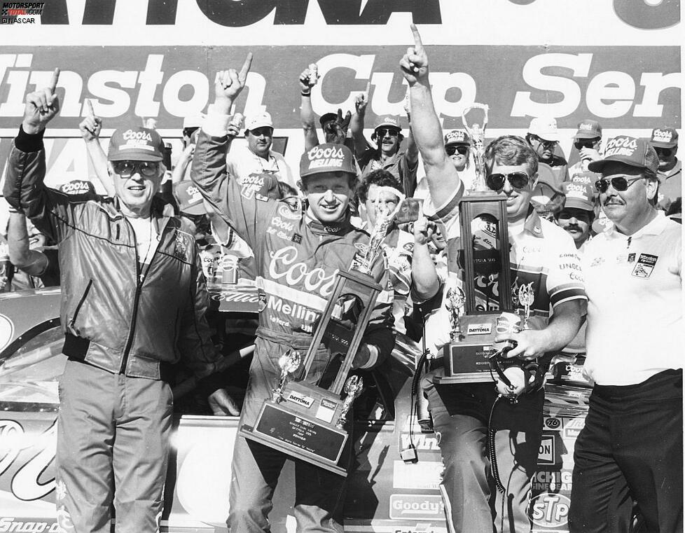 1987: Million-Dollar-Bill Elliott holt sich seinen zweiten Daytona-500-Sieg nach 1985. Mit einem Schnitt von 176,263 Meilen pro Stunde scheitert er knapp an der Rekordmarke des Jahres 1980.
