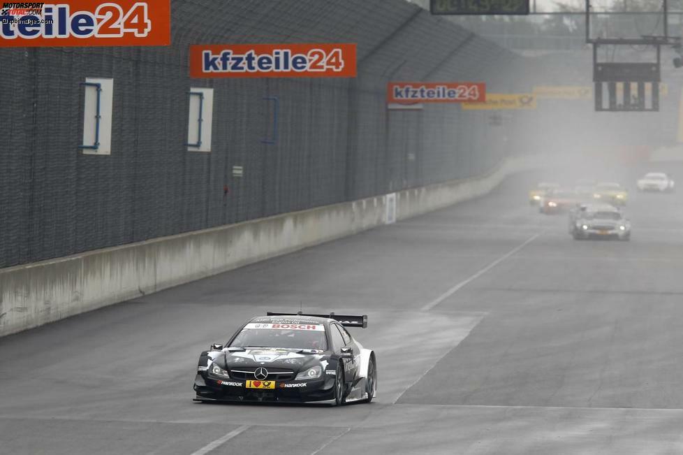 Der längste Stint: Christian Vietoris (HWA-Mercedes) absolvierte im Rennen den längsten Stint. Der Mercedes-Fahrer fuhr nach dem Start 29 Runden am Stück, ehe er seinen Pflicht-Boxenstopp antrat. Das entspricht einer Distanz von 100,862 Kilometern auf dem 3,478 Kilometer langen Kurs. Vietoris stoppte übrigens einen Umlauf später als sein Markengefährte Pascal Wehrlein (HWA-Mercedes). Dies brachte Vietoris eine Führungsrunde für die Statistik ein.