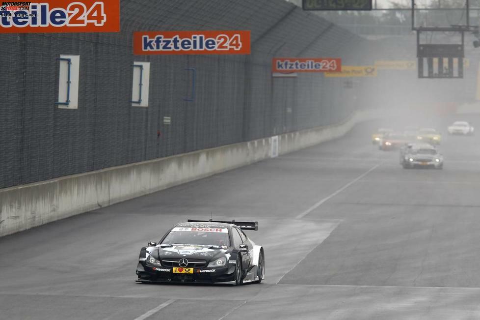 Der längste Stint: Christian Vietoris (HWA-Mercedes) absolvierte im Rennen den längsten Stint. Der Mercedes-Fahrer fuhr nach dem Start 29 Runden am Stück, ehe er seinen Pflicht-Boxenstopp antrat. Das entspricht einer Distanz von 100,862 Kilometern auf dem 3,478 Kilometer langen Kurs. Vietoris stoppte übrigens einen Umlauf später als sein Markengefährte Pascal Wehrlein (HWA-Mercedes). Dies brachte Vietoris eine Führungsrunde für die Statistik ein.