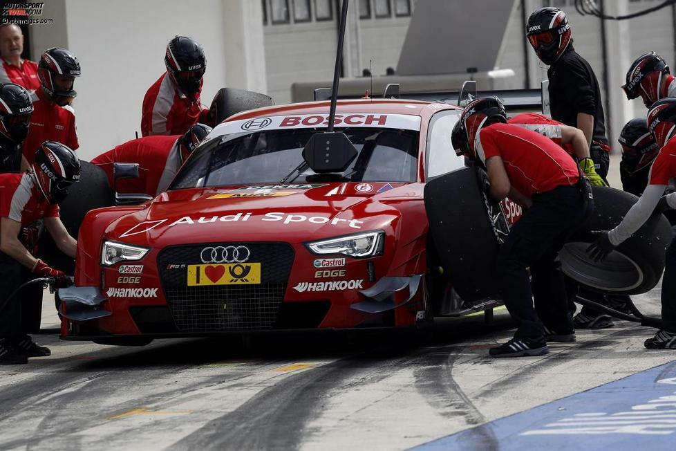 Für die erste Bestzeit der Testwoche hatte am ersten Tag Miguel Molina (Audi) in 1:37.792 Minuten gesorgt.