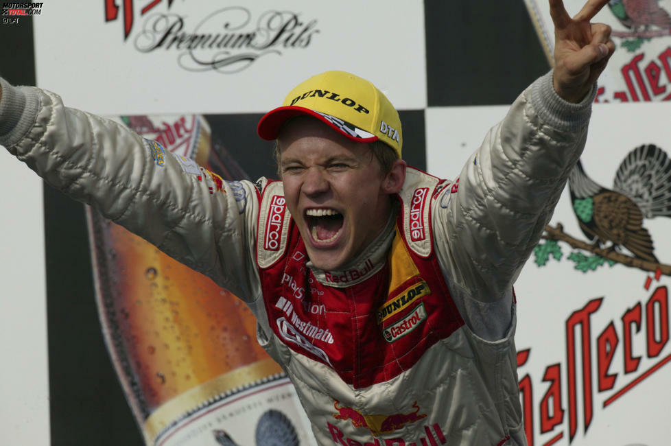 2004: Mattias Ekström (Audi) bejubelt in Brünn den Titelgewinn, obwohl noch ein Rennen aussteht.