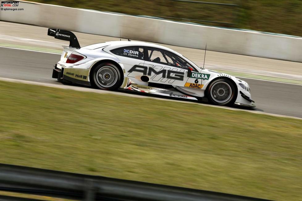 Seitenansicht Mercedes AMG C-Coupé DTM 2014