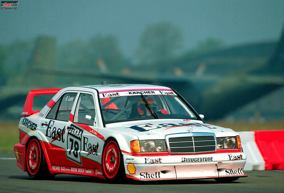 Mit einem rot-weißen Mercedes absolviert Ellen Lohr in der DTM-Saison 1991 ihre Rennen.