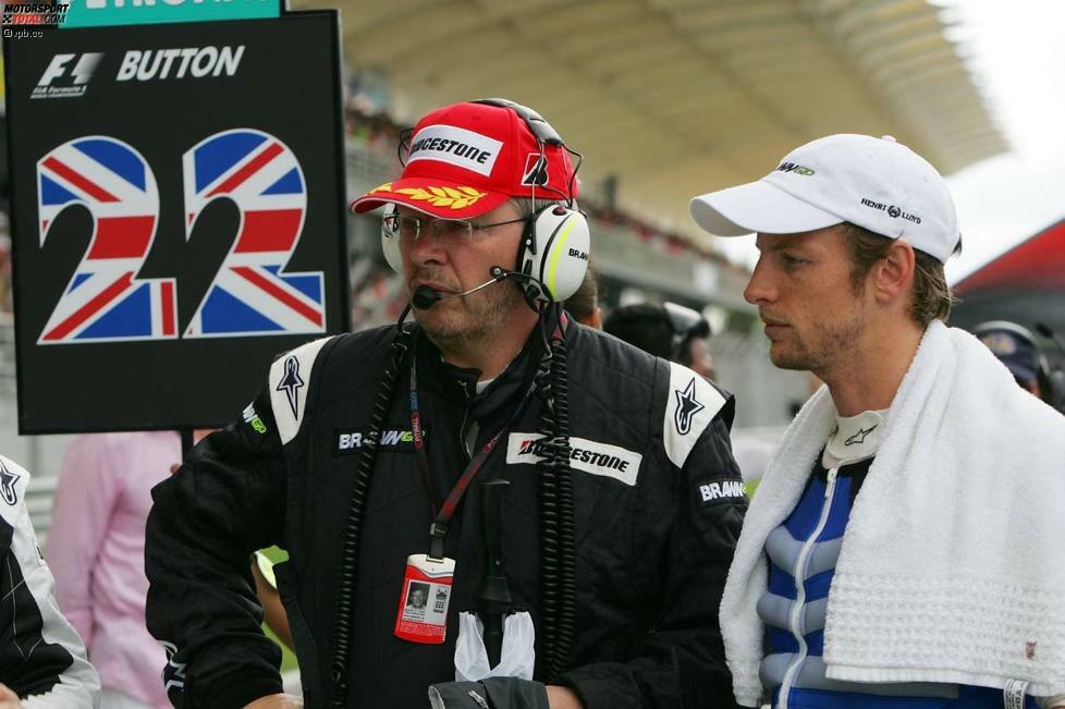 22 - Jenson Button verbindet mit der Startnummer 22 gute Erinnerungen: 2009 wurde er im Brawn sensationell Weltmeister - mit der 22 auf dem Auto. Der Brite hofft, mit McLaren wieder an erfolgreiche Zeiten anknüpfen zu können